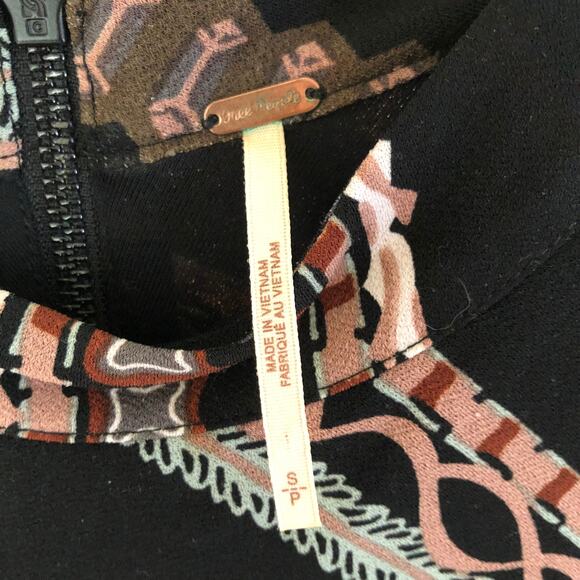 Free People EUC Stella Long Mock Neck Mini Boho Geo Print Dress Black Size S - Picture 4 of 8